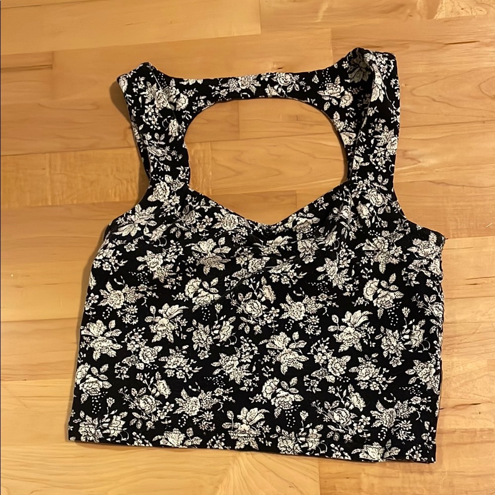 Forever 21 Crop Tank Top Medium
